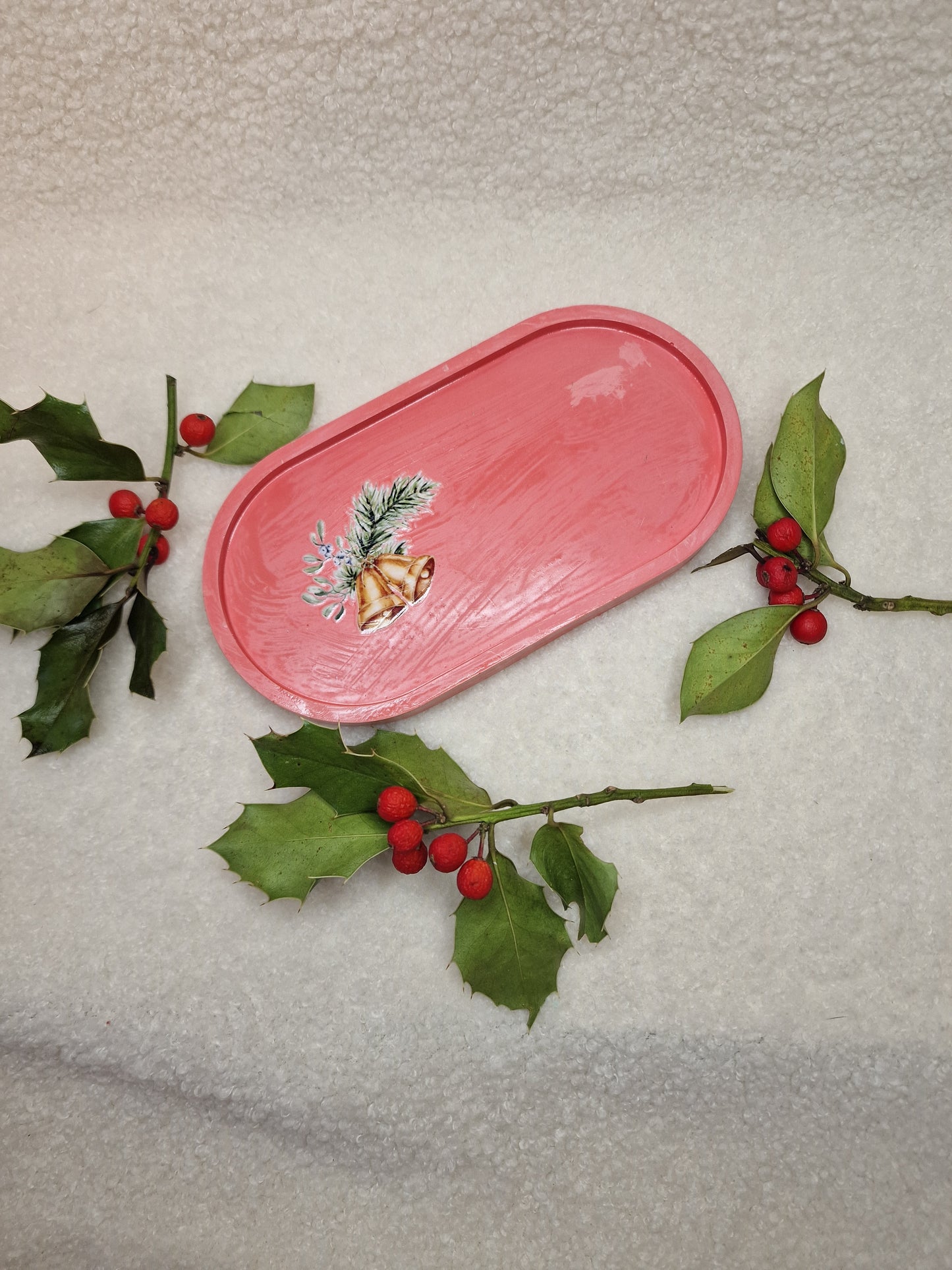 Weihnachtliche Dekoteller – handgefertigt aus Gips