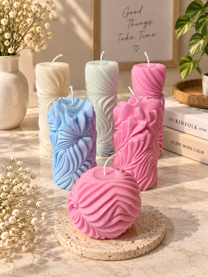 🕯️ Wellenlicht – Handgefertigte Designkerze