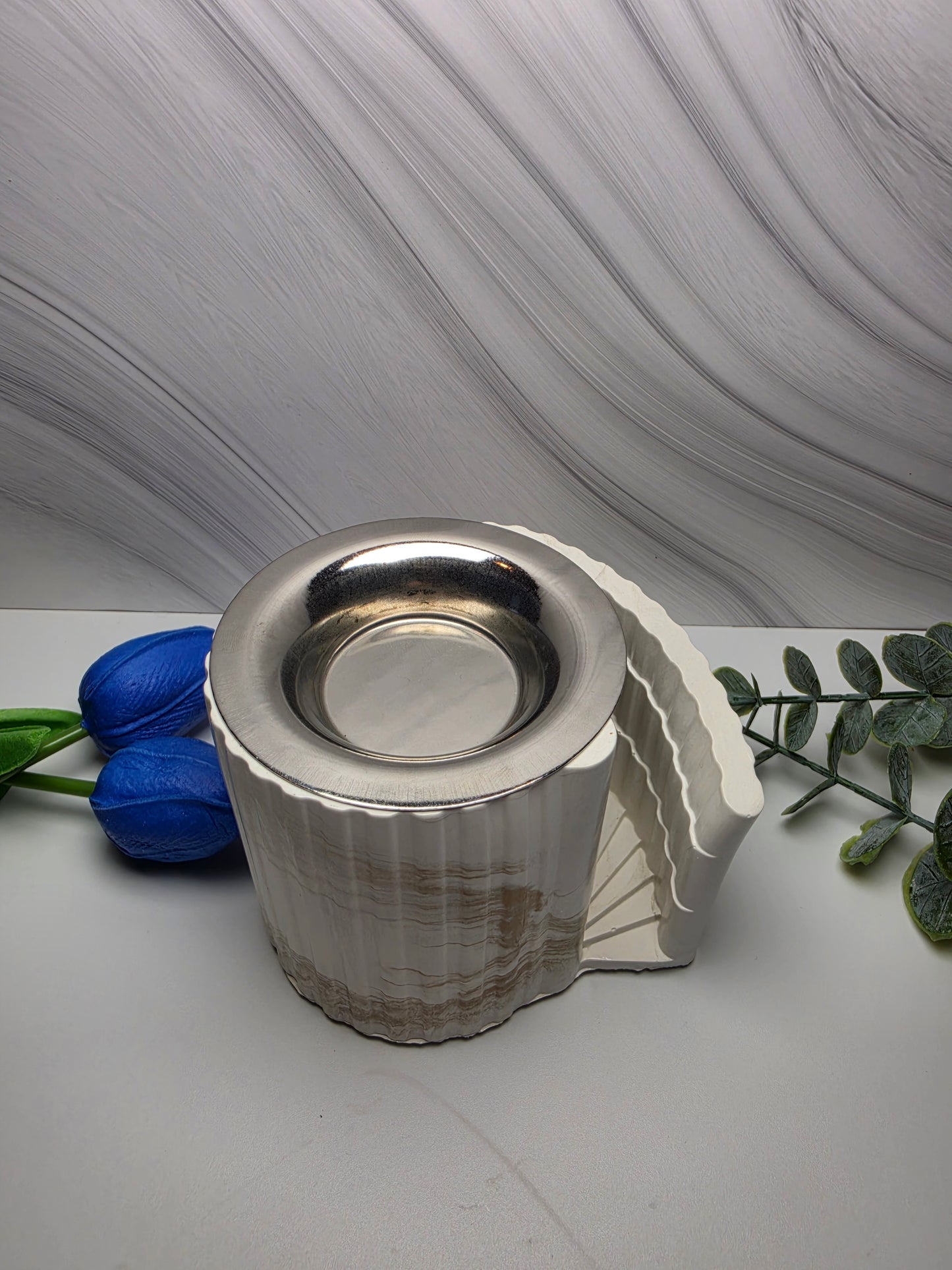 Marble Elegance – Handgefertigter Wax Melt Duftwärmer Kerzenhalter (Höhe 9 cm)