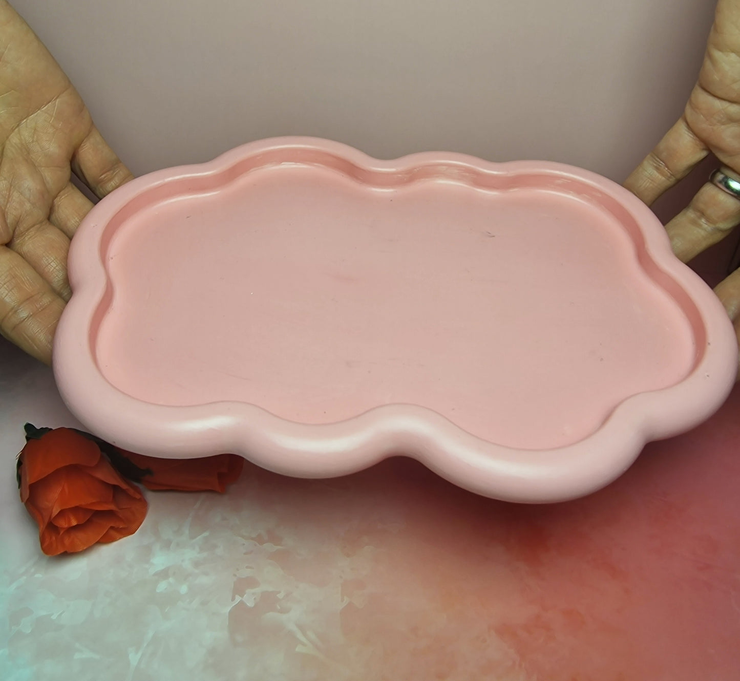 Cloud Plate – Handgefertigter Gips-Teller