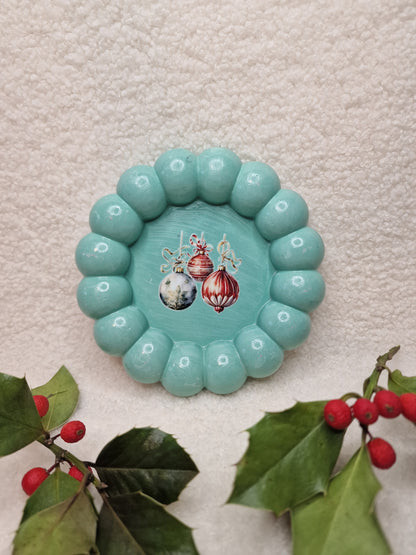 Weihnachtliche Dekoteller – handgefertigt aus Gips