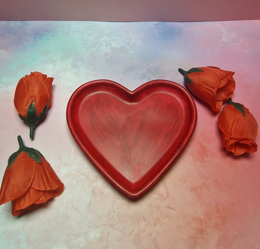 Heart Plate – Handgefertigter Gips-Teller