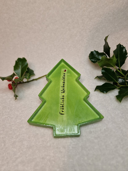 Weihnachtliche Dekoteller – handgefertigt aus Gips