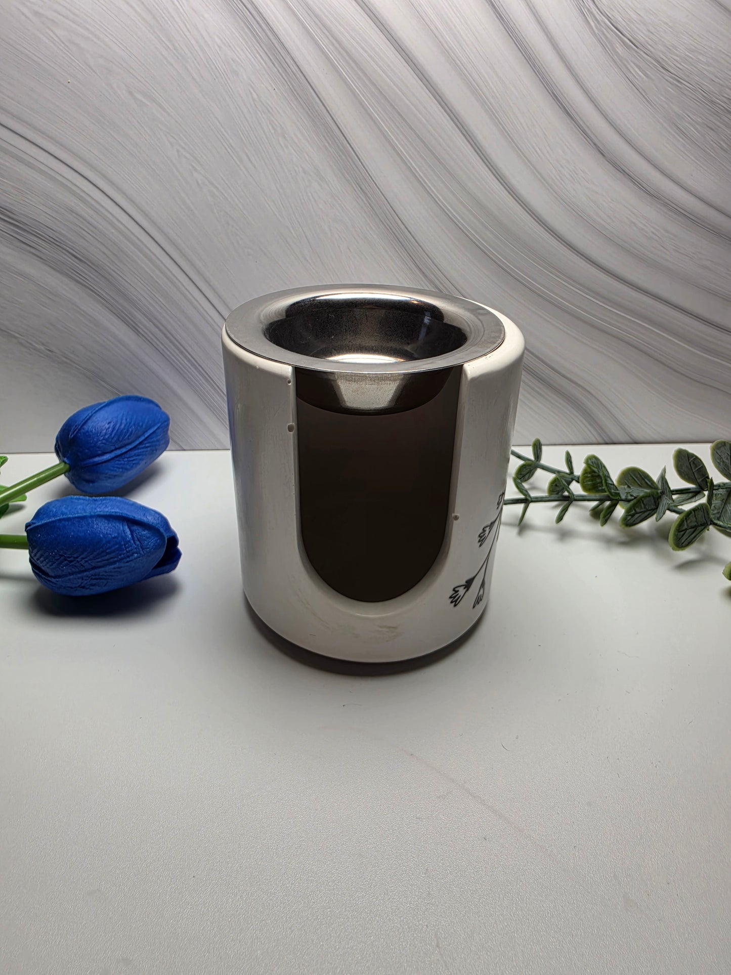 Elegance – Handgefertigter Wax Melt Duftwärmer aus Gips (Höhe 9 cm)