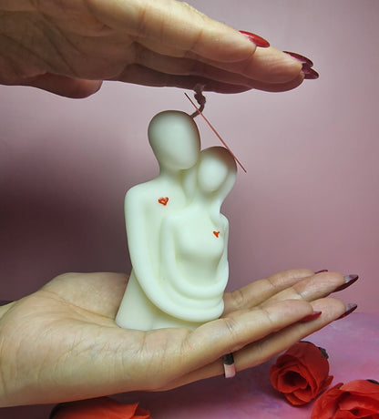 Silent Embrace – Dekorative Kerze