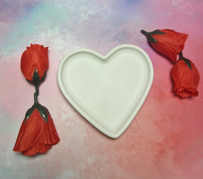 Heart Plate – Handgefertigter Gips-Teller