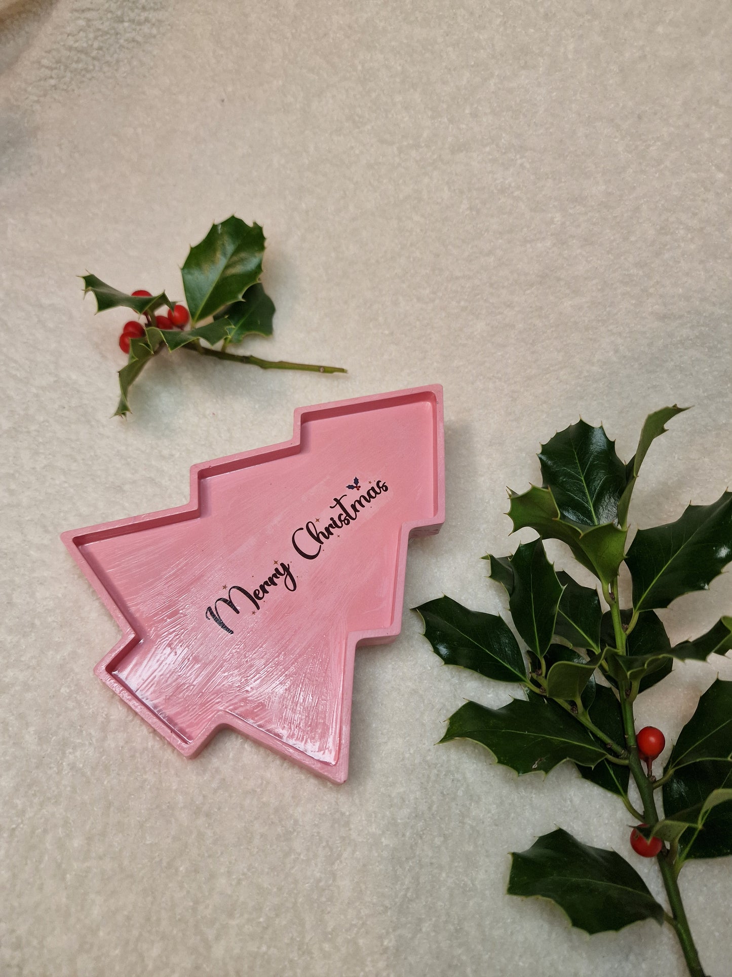 Weihnachtliche Dekoteller – handgefertigt aus Gips